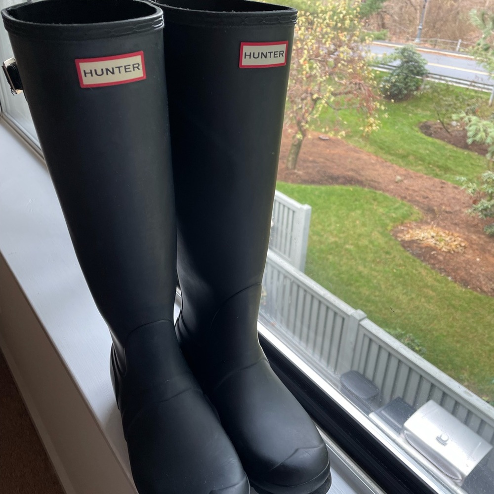 Black Wide Calf Hunter Boots